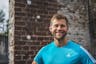 Fitness Trainer Thomas Damm aus Gelsenkirchen lächelt in die Kamera