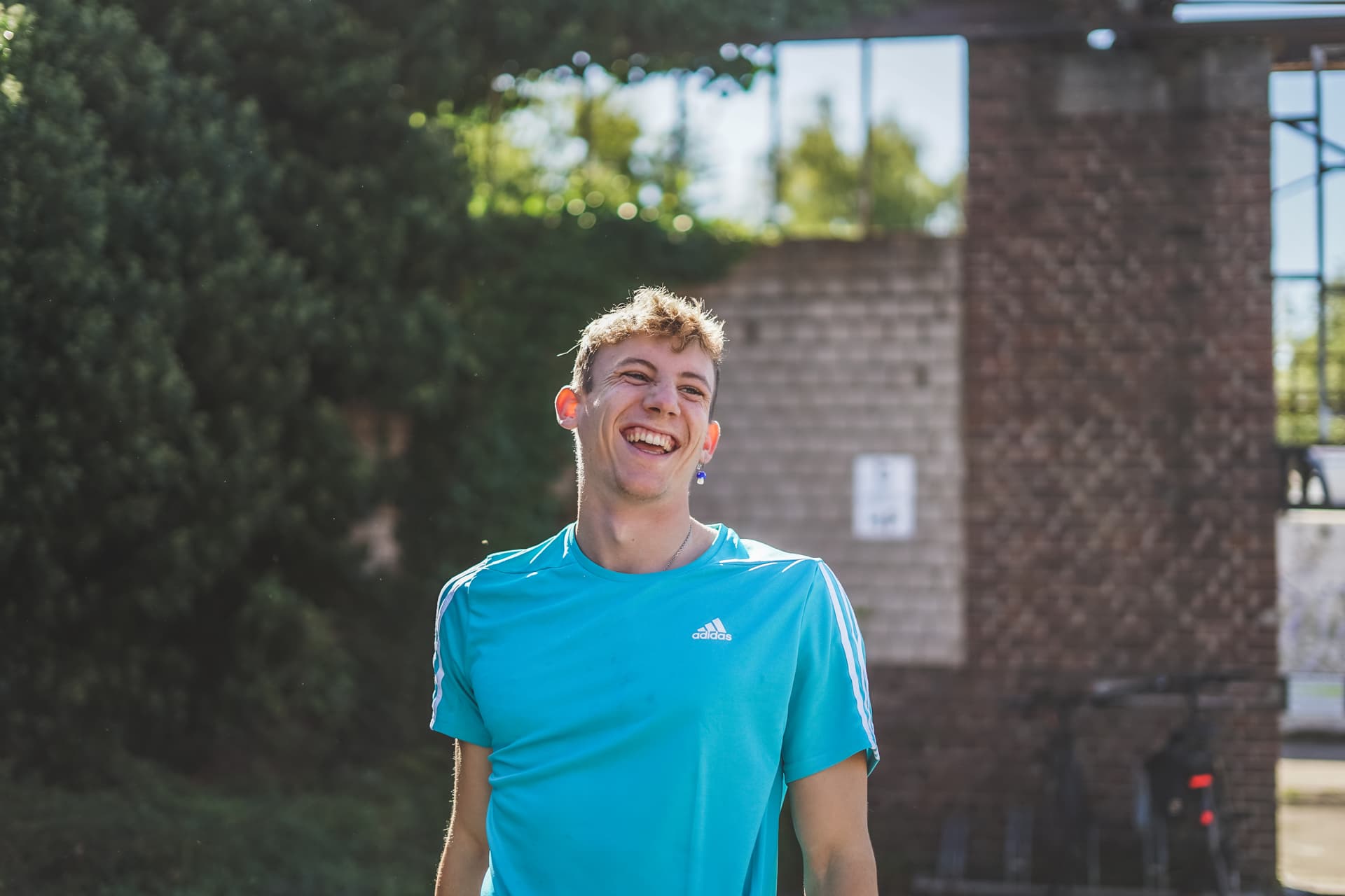 Trainer Jörn Steinmetz lacht