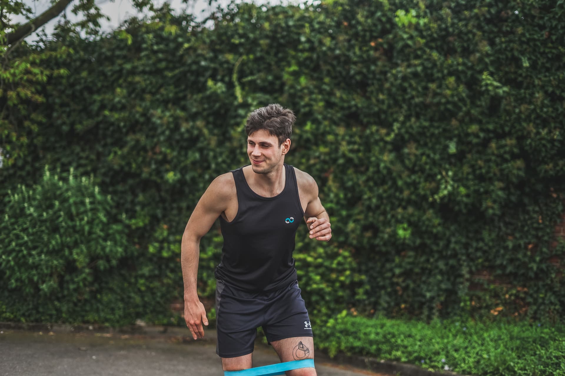 Fitness Trainer Ben Boehm aus München macht Sidewalks