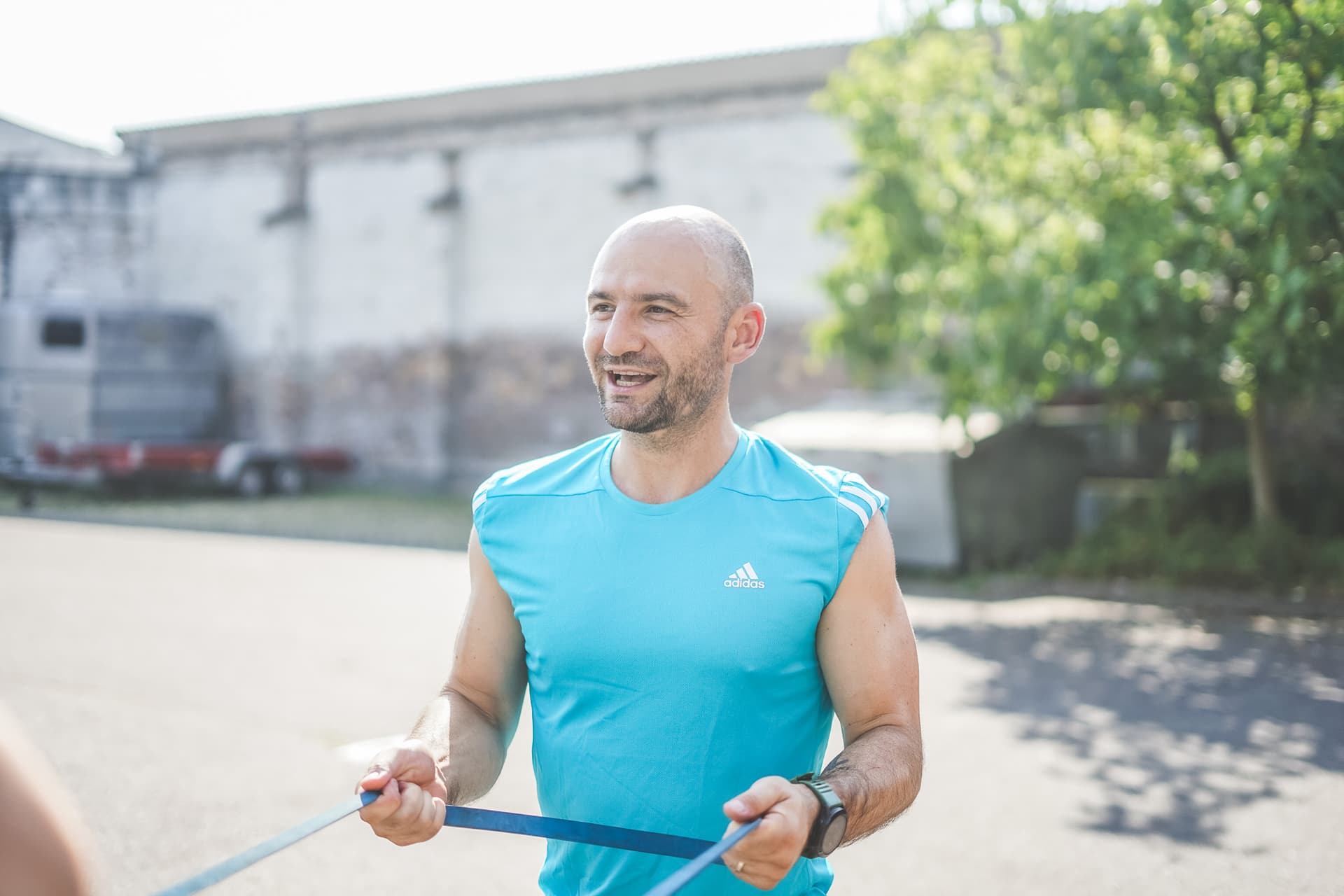 Vitali Gelzer lacht im Training
