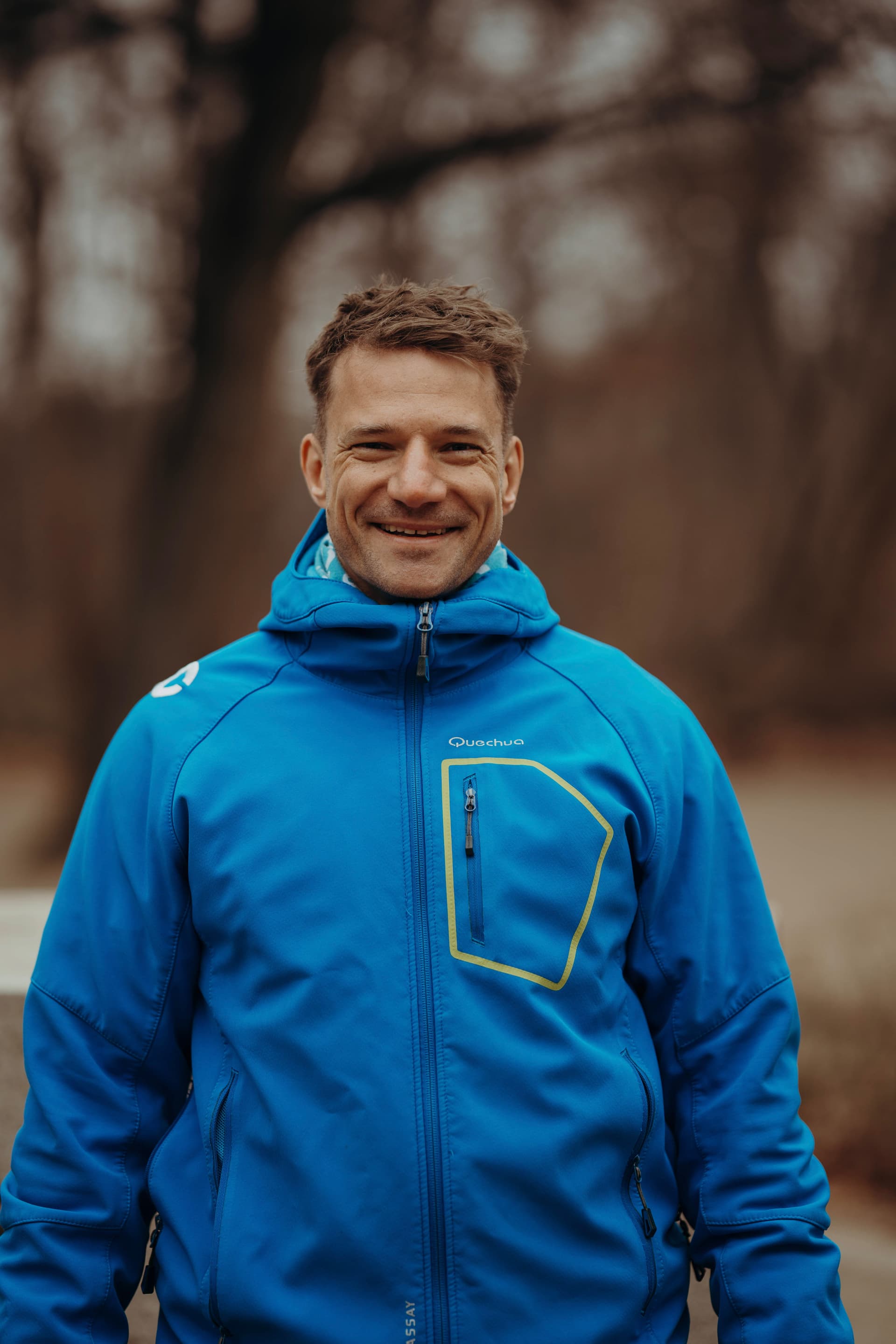 Lachender Personal Trainer Marcus Leicht aus Berlin